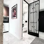 Διαμέρισμα Design+luxus Im Zentrum! +netflix *