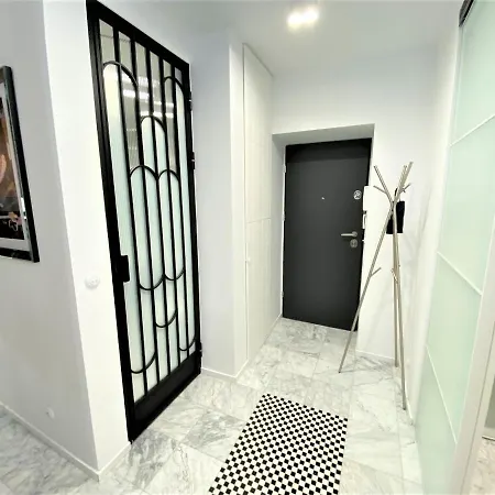 아파트 Design+luxus Im Zentrum! +netflix 바르샤바