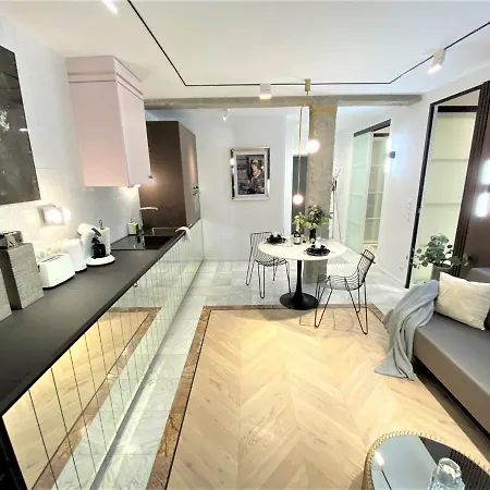 Design+luxus Im Zentrum! +netflix *