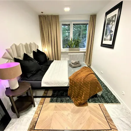 Design+luxus Im Zentrum! +netflix Apartment Warsaw