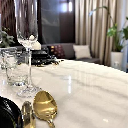 Design+luxus Im Zentrum! +netflix Varsavia