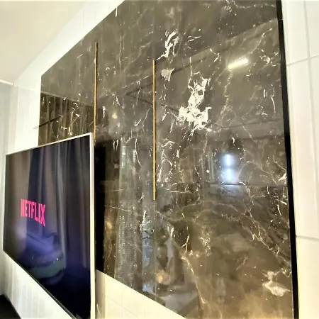 Design+luxus Im Zentrum! +netflix