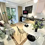 Design+luxus Im Zentrum! +netflix