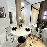 Apartment Design+luxus Im Zentrum! +netflix Warsaw